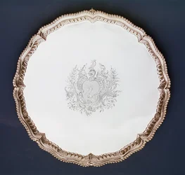 Graverad salver, 1700-tal (silver)